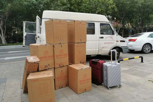 弥勒行李托运公司